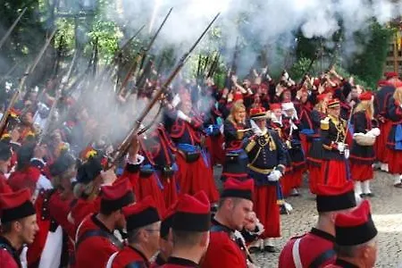 Le Val Du Vieux Chene D'hotes Frühstückspension Walcourt