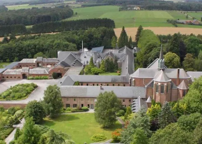 Le Val Du Vieux Chene Bed & Breakfast 3*